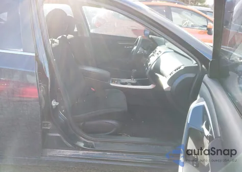 2015 Nissan Altima 2.5 S из США, поврежденный, VIN 1N4AL3AP4FN326023